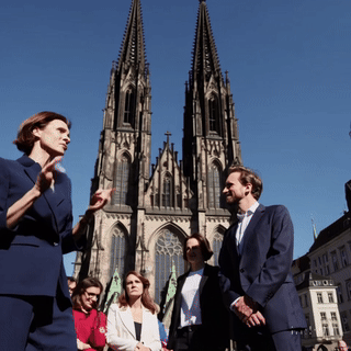 Wenn die Politik der Kirche Themen verbieten will, Sora, prompted by Michael Voß