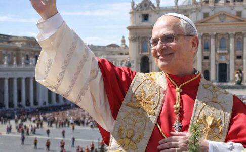 937 – Lege die Waffen nieder